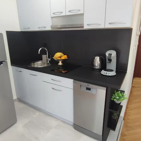 公寓 Paolo By The Znjan *